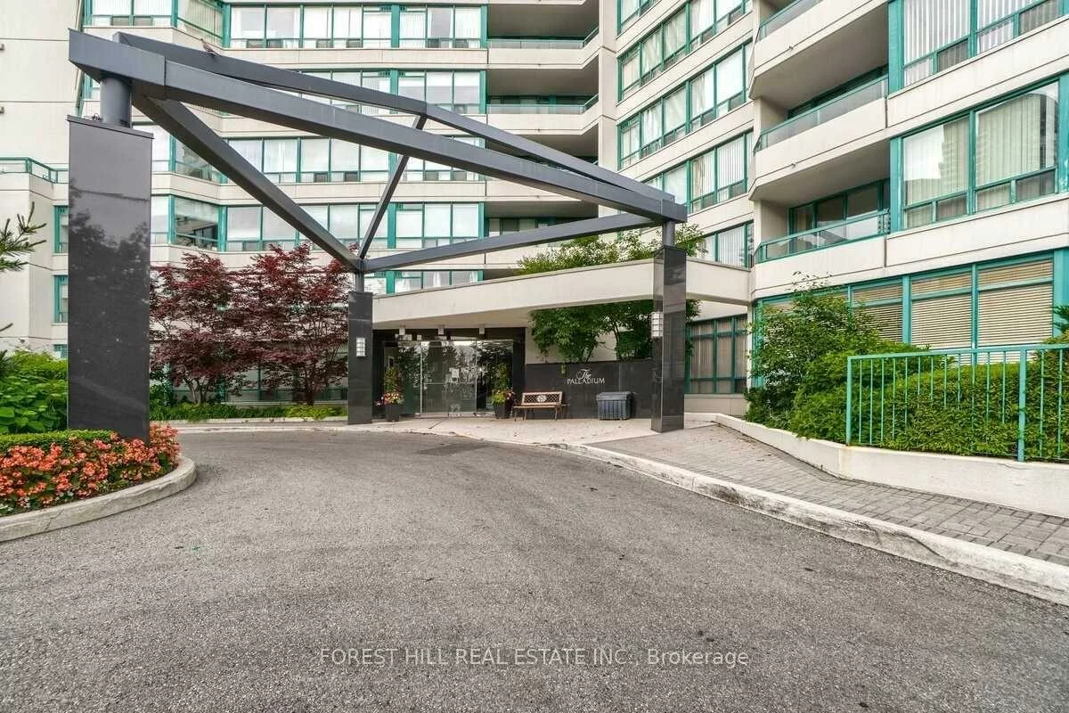 7250, Yonge, Crestwood-Springfarm-Yorkhill, Vaughan