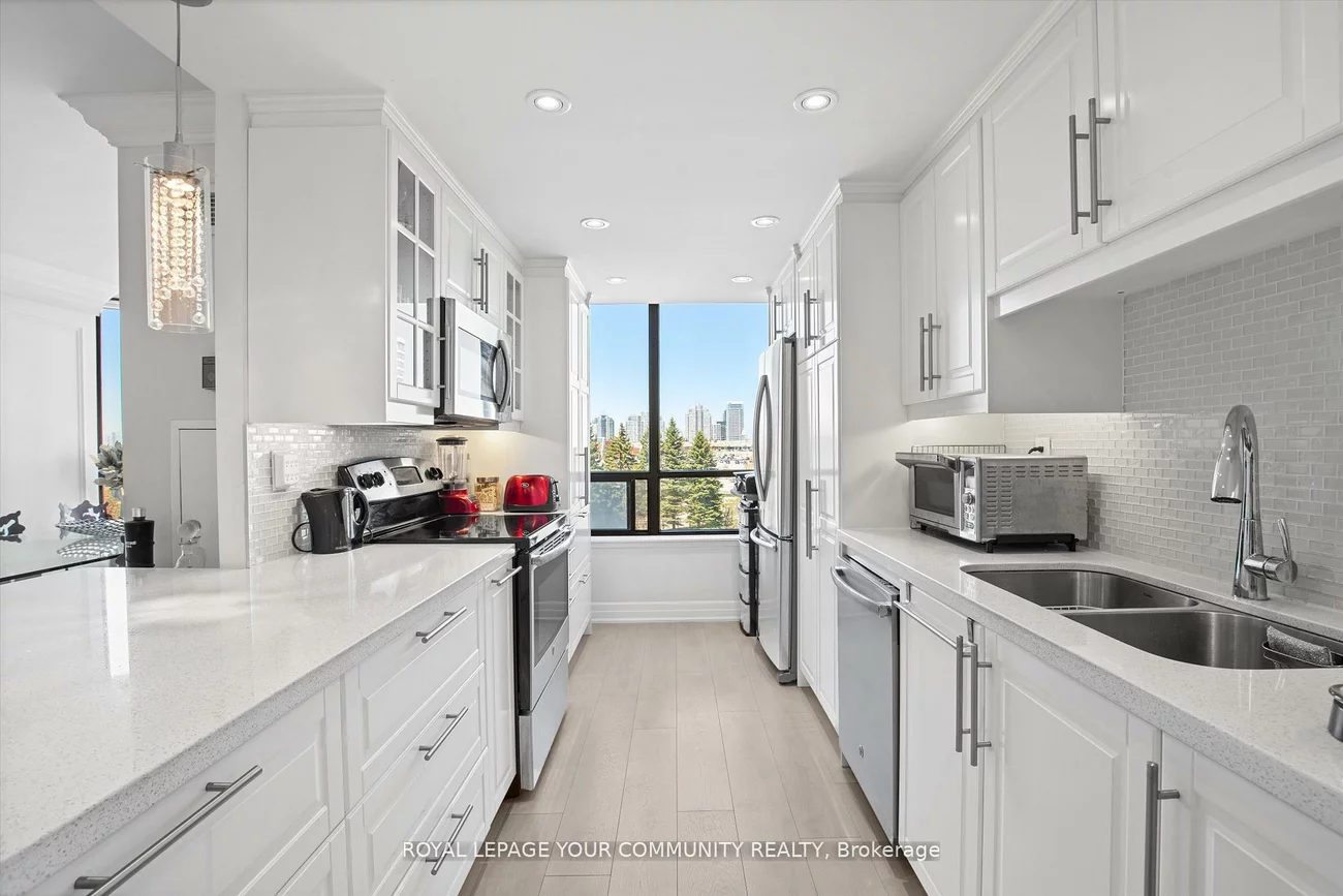 7420, Bathurst, Brownridge, Vaughan