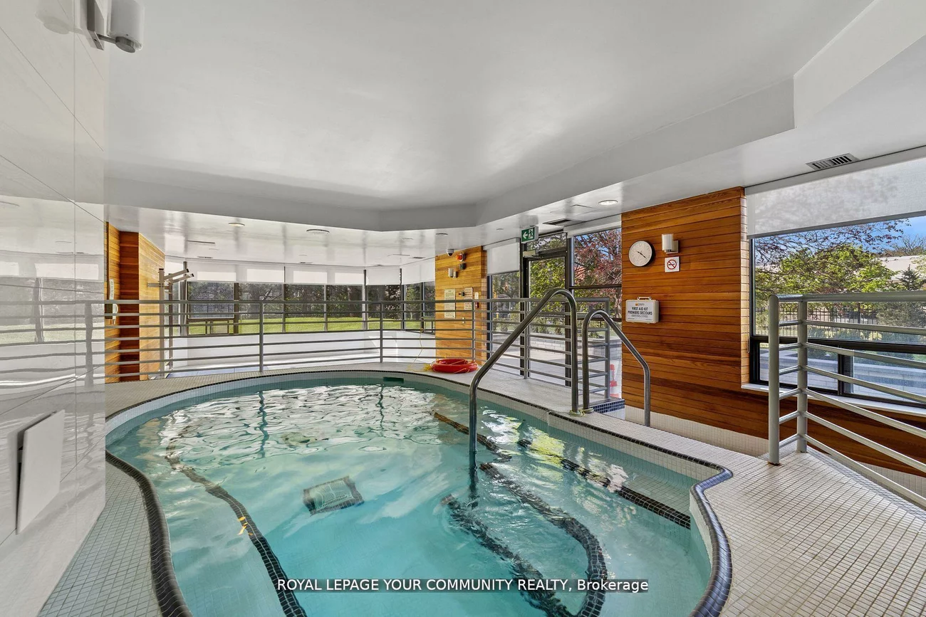 7420, Bathurst, Brownridge, Vaughan