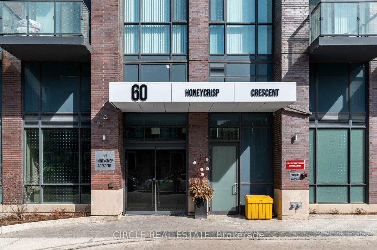 60, Honeycrisp, Vaughan Corporate Centre, Vaughan