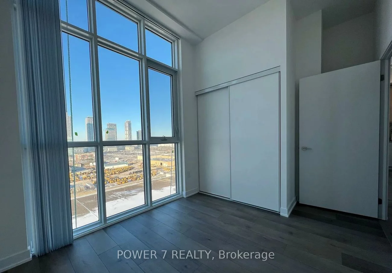 10, Honeycrisp, Vaughan Corporate Centre, Vaughan