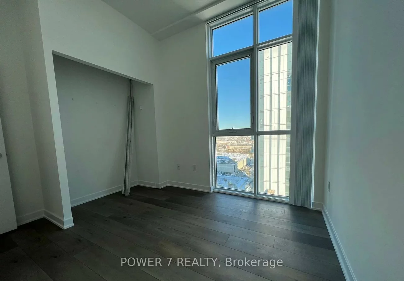 10, Honeycrisp, Vaughan Corporate Centre, Vaughan