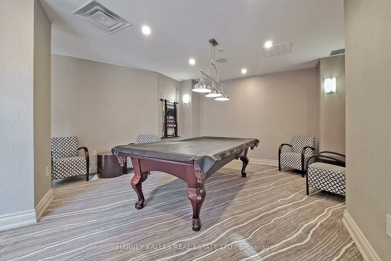 7250, Yonge, Crestwood-Springfarm-Yorkhill, Vaughan