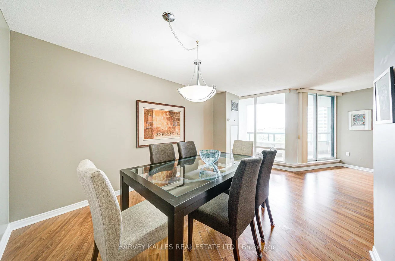 7250, Yonge, Crestwood-Springfarm-Yorkhill, Vaughan