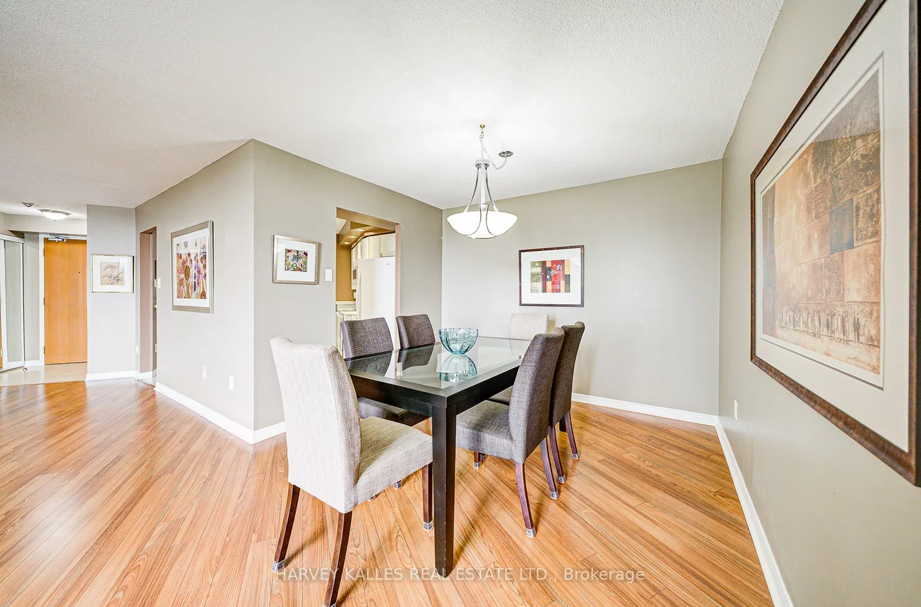 7250, Yonge, Crestwood-Springfarm-Yorkhill, Vaughan