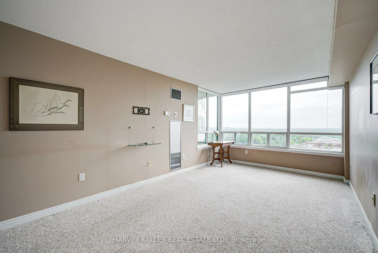 7250, Yonge, Crestwood-Springfarm-Yorkhill, Vaughan