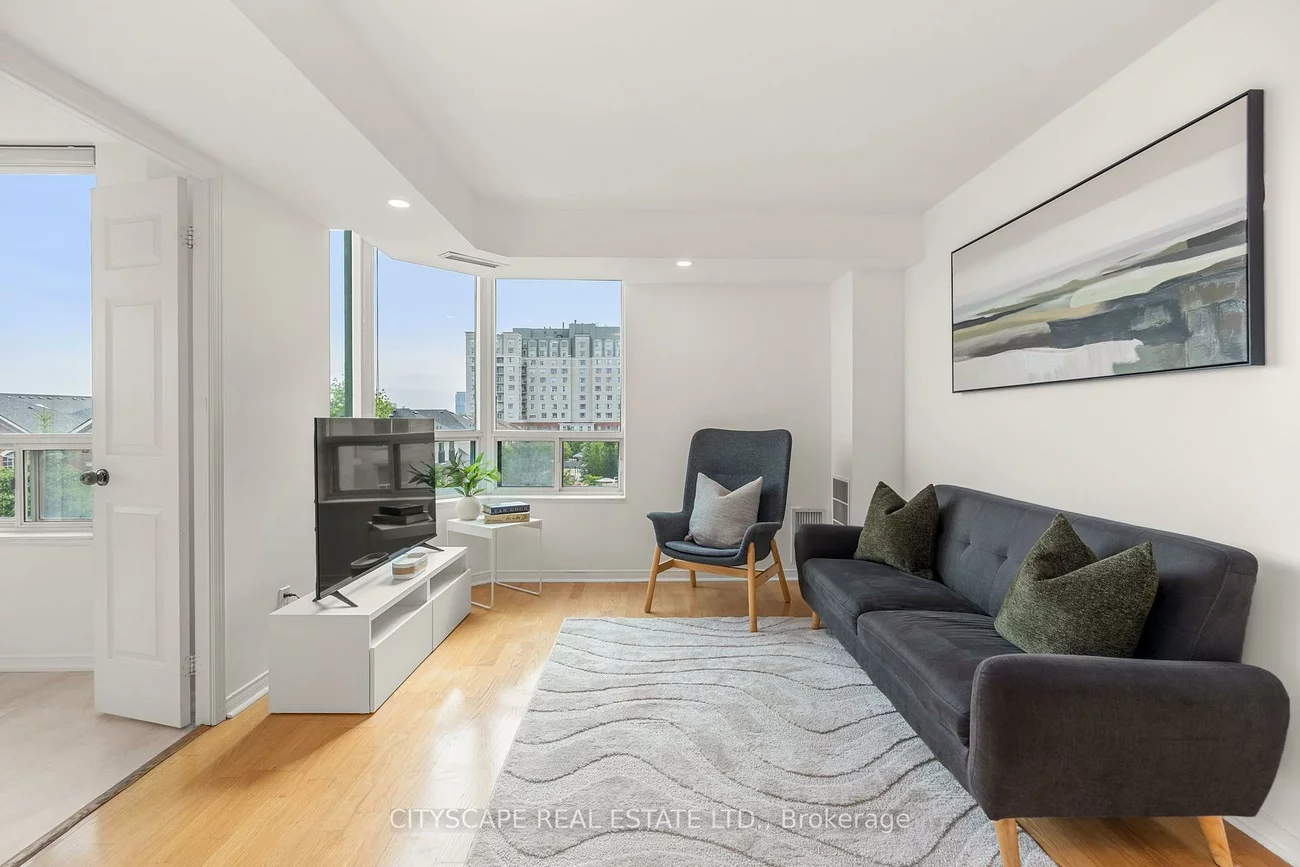5, Emerald, Crestwood-Springfarm-Yorkhill, Vaughan