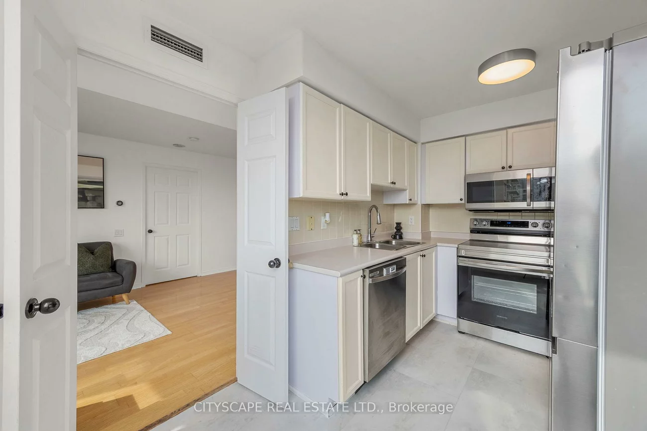 5, Emerald, Crestwood-Springfarm-Yorkhill, Vaughan