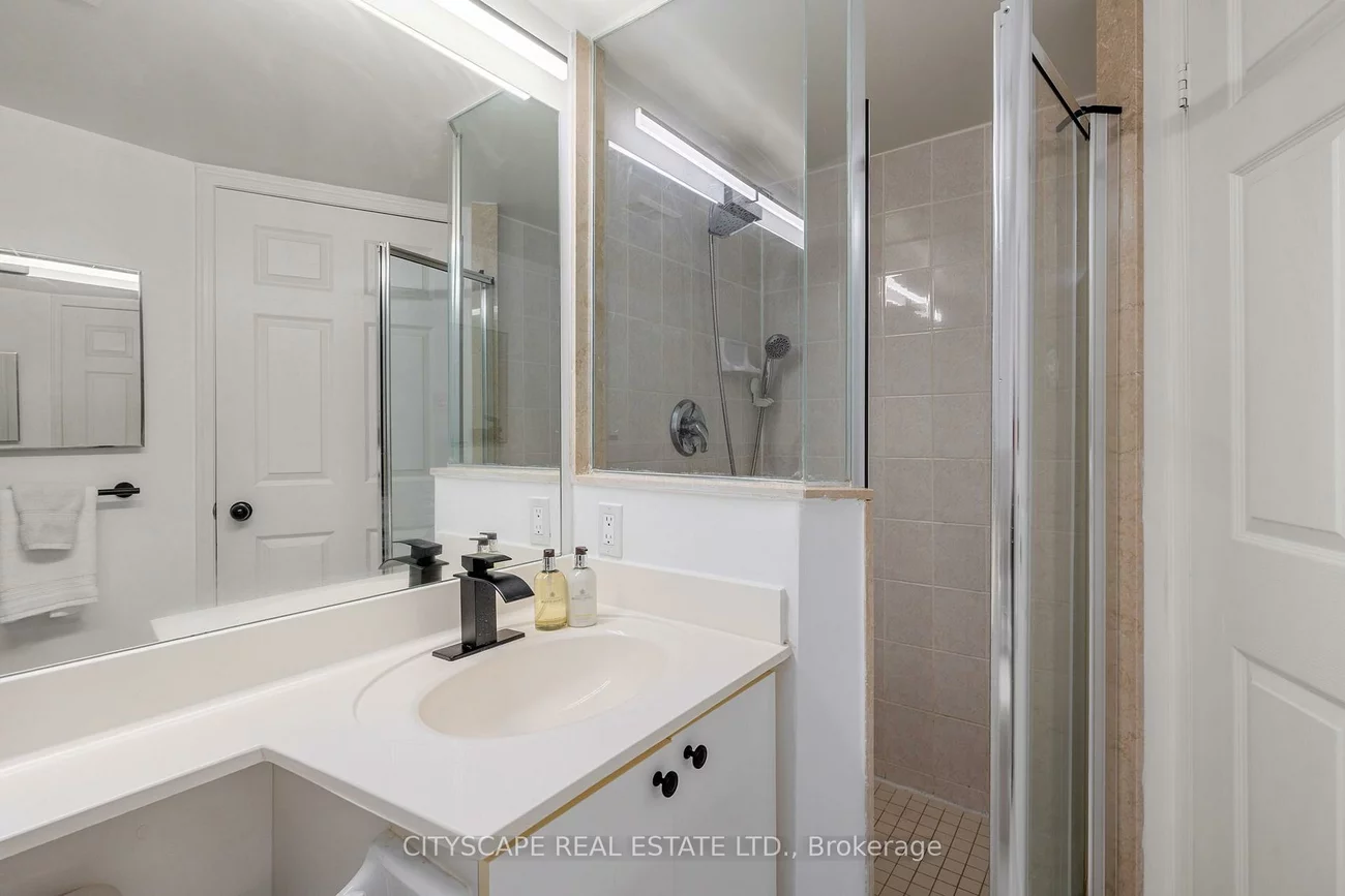 5, Emerald, Crestwood-Springfarm-Yorkhill, Vaughan