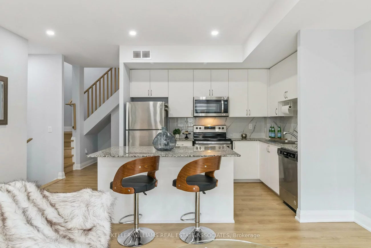 5289, Highway 7, Vaughan Grove, Vaughan