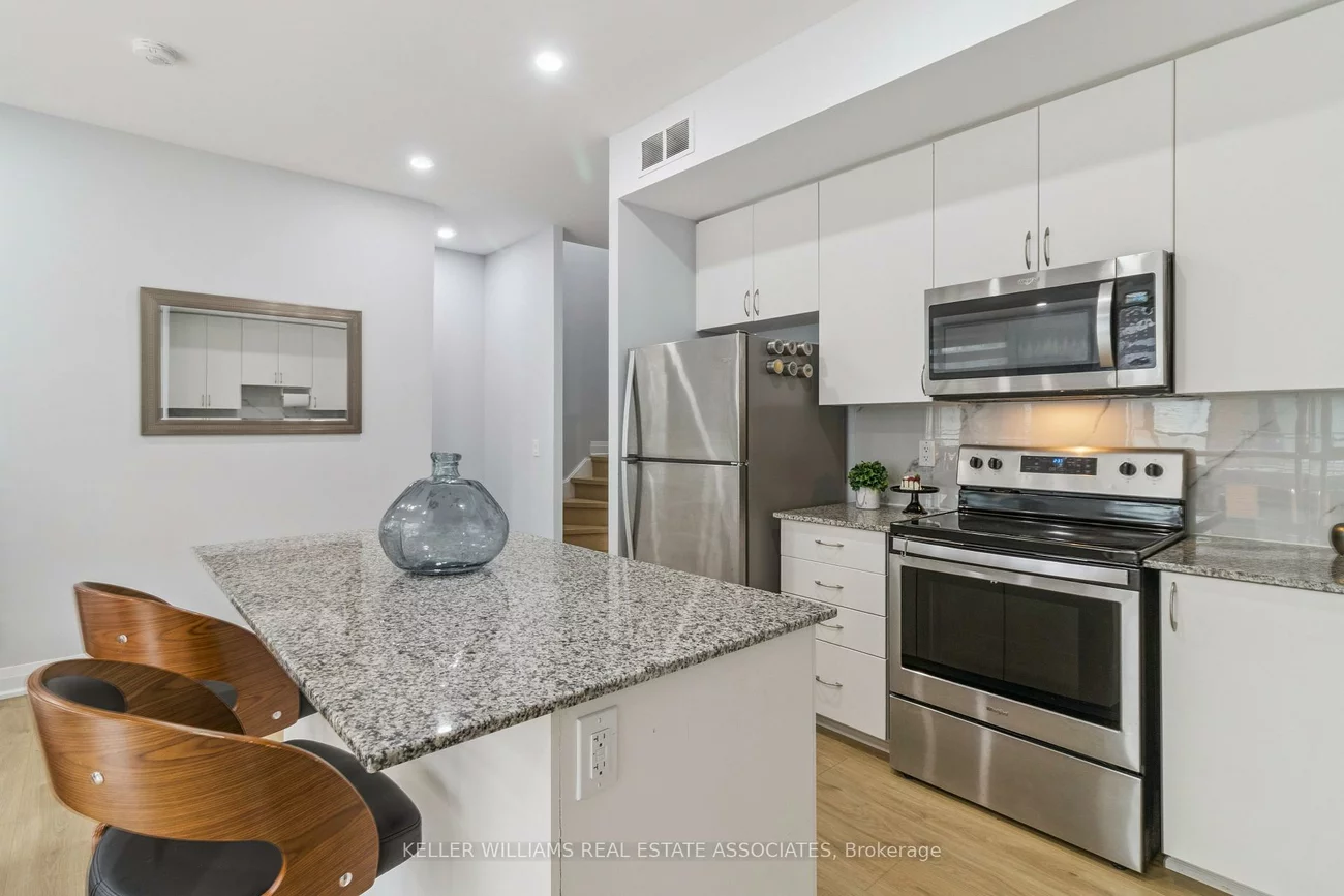 5289, Highway 7, Vaughan Grove, Vaughan