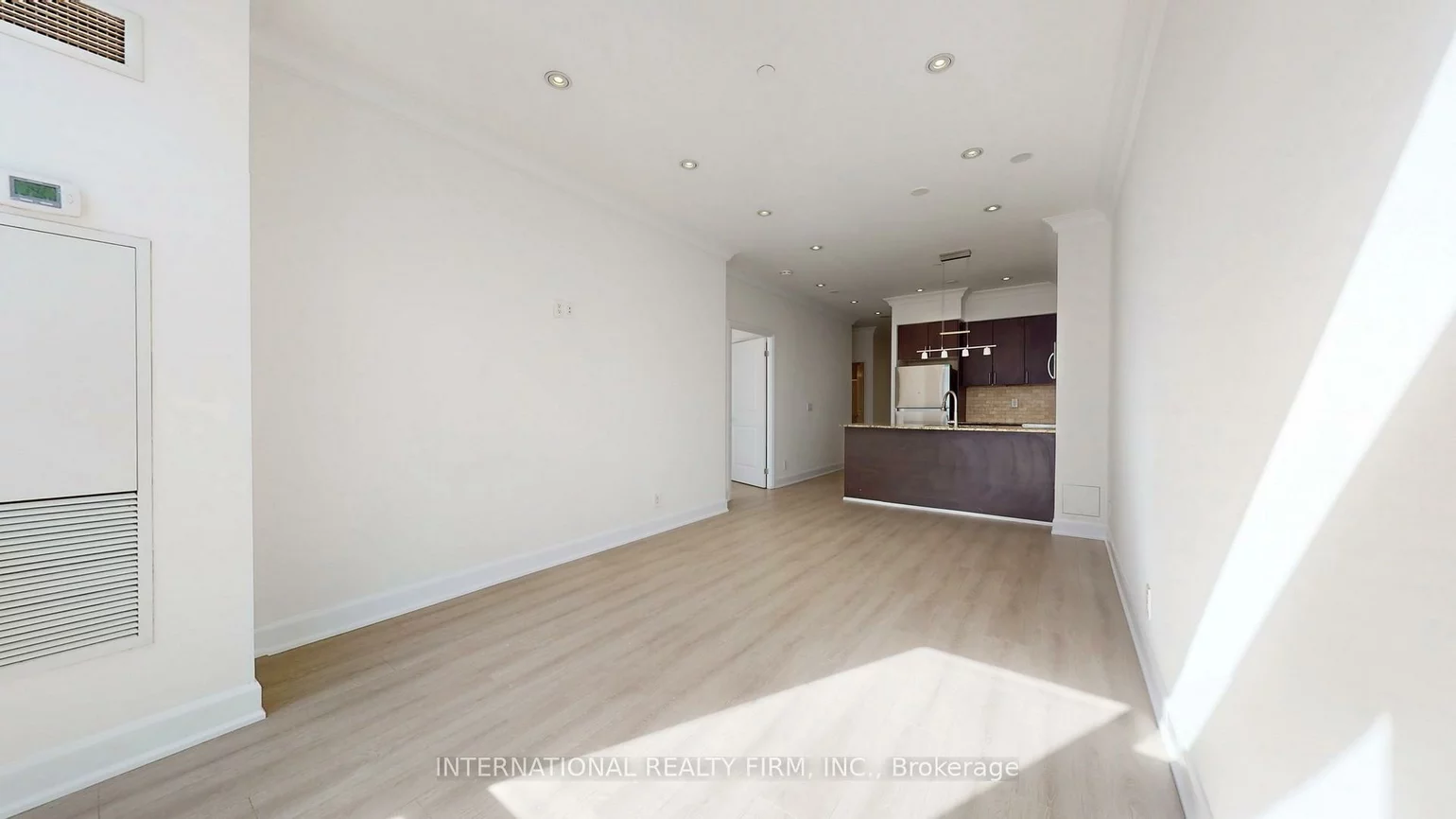 520, Steeles, Crestwood-Springfarm-Yorkhill, Vaughan