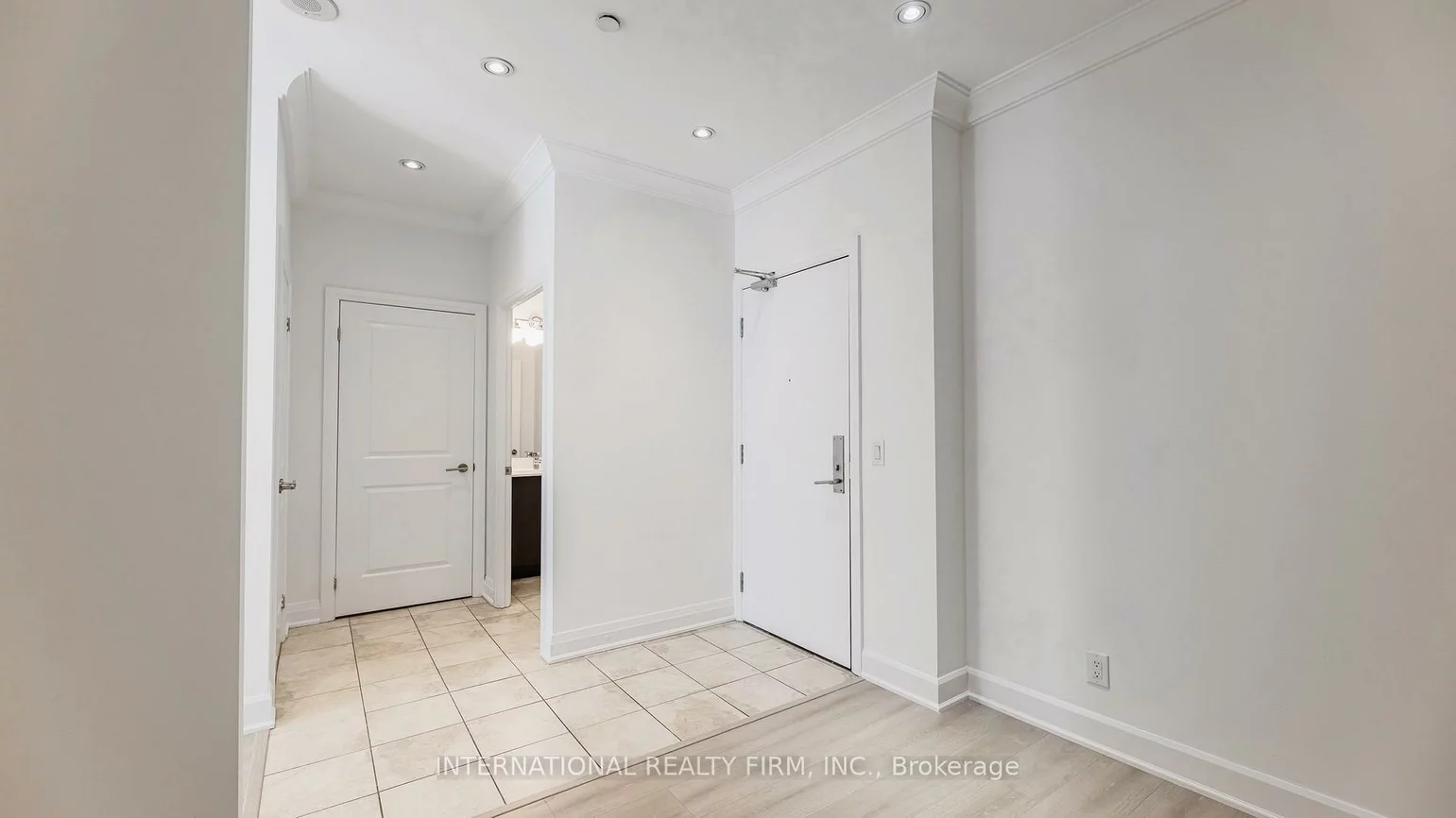 520, Steeles, Crestwood-Springfarm-Yorkhill, Vaughan