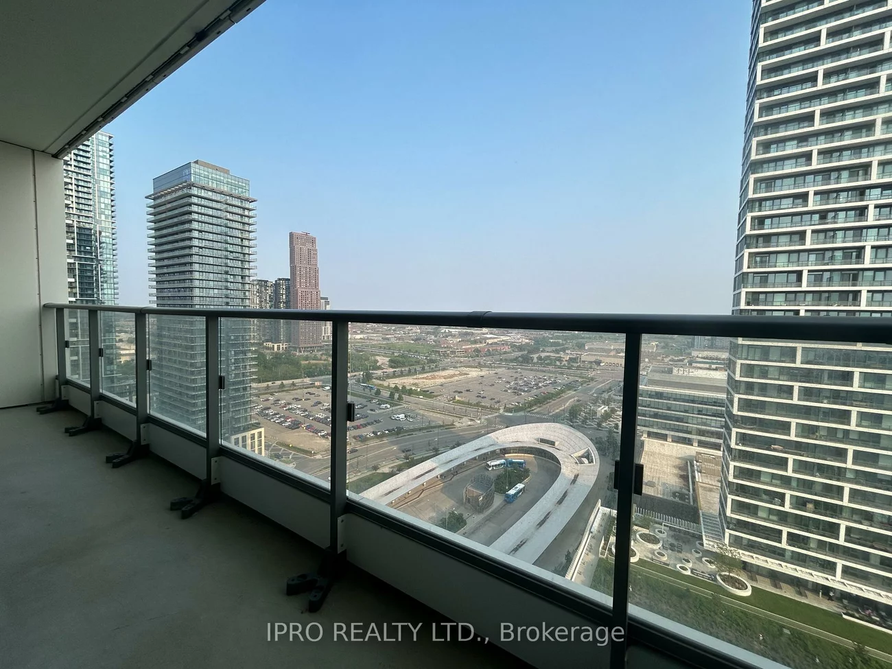 898, Portage, Vaughan Corporate Centre, Vaughan