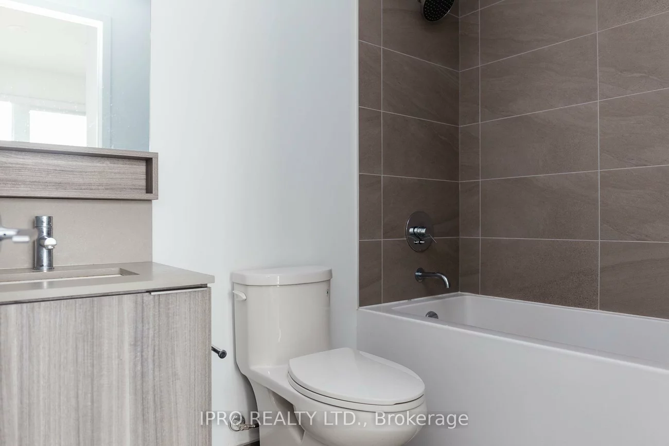 898, Portage, Vaughan Corporate Centre, Vaughan