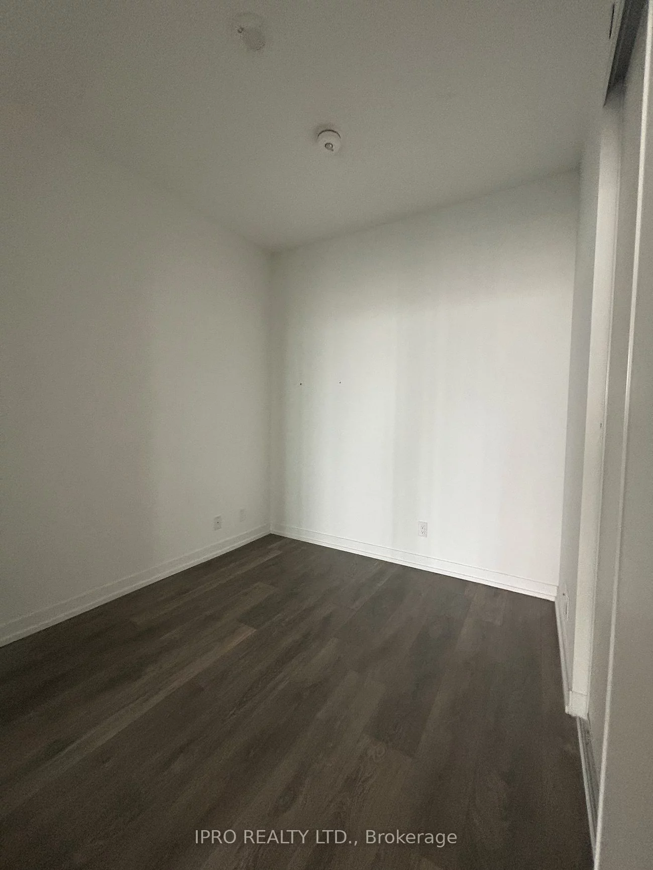 898, Portage, Vaughan Corporate Centre, Vaughan