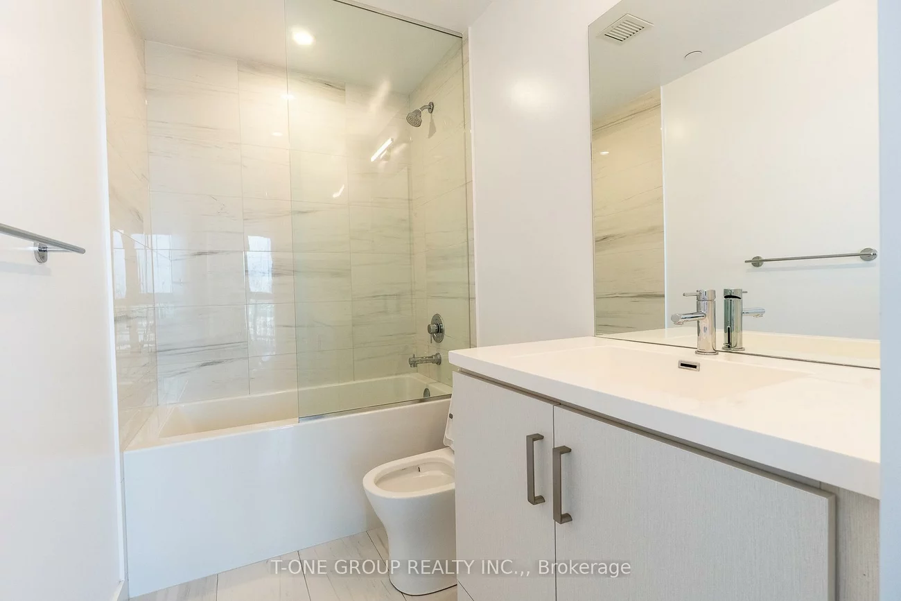 10, Honeycrisp, Vaughan Corporate Centre, Vaughan