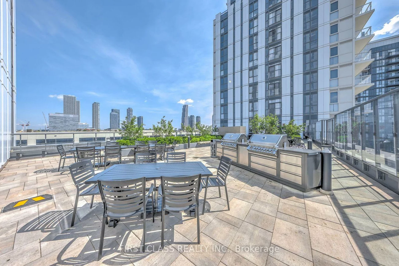 10, Honeycrisp, Vaughan Corporate Centre, Vaughan