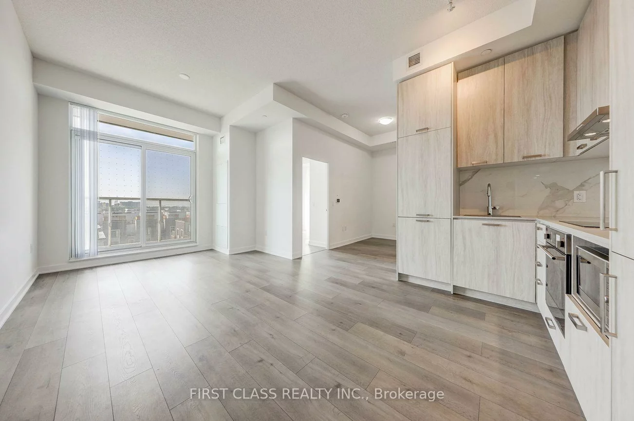 10, Honeycrisp, Vaughan Corporate Centre, Vaughan