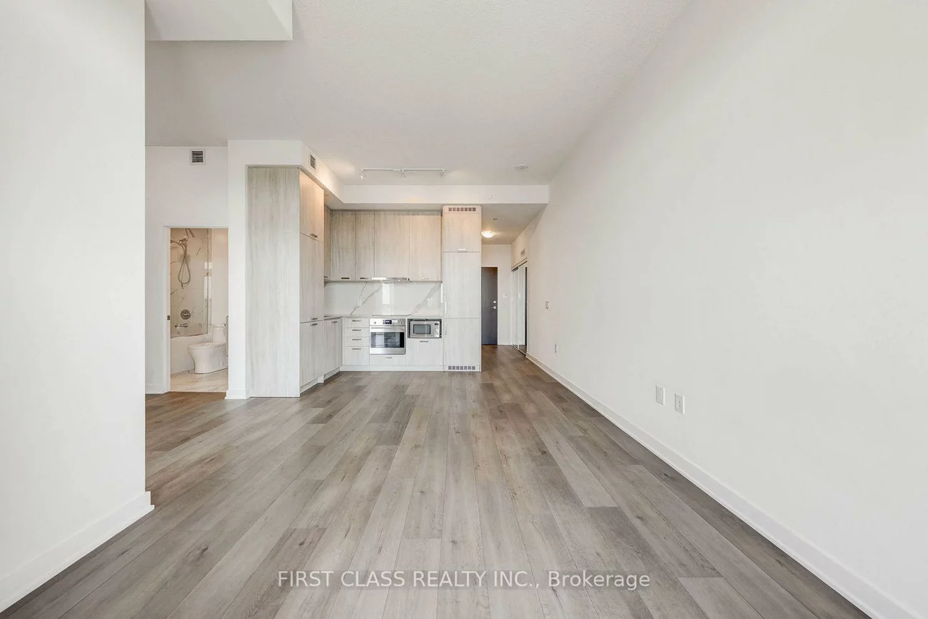 10, Honeycrisp, Vaughan Corporate Centre, Vaughan