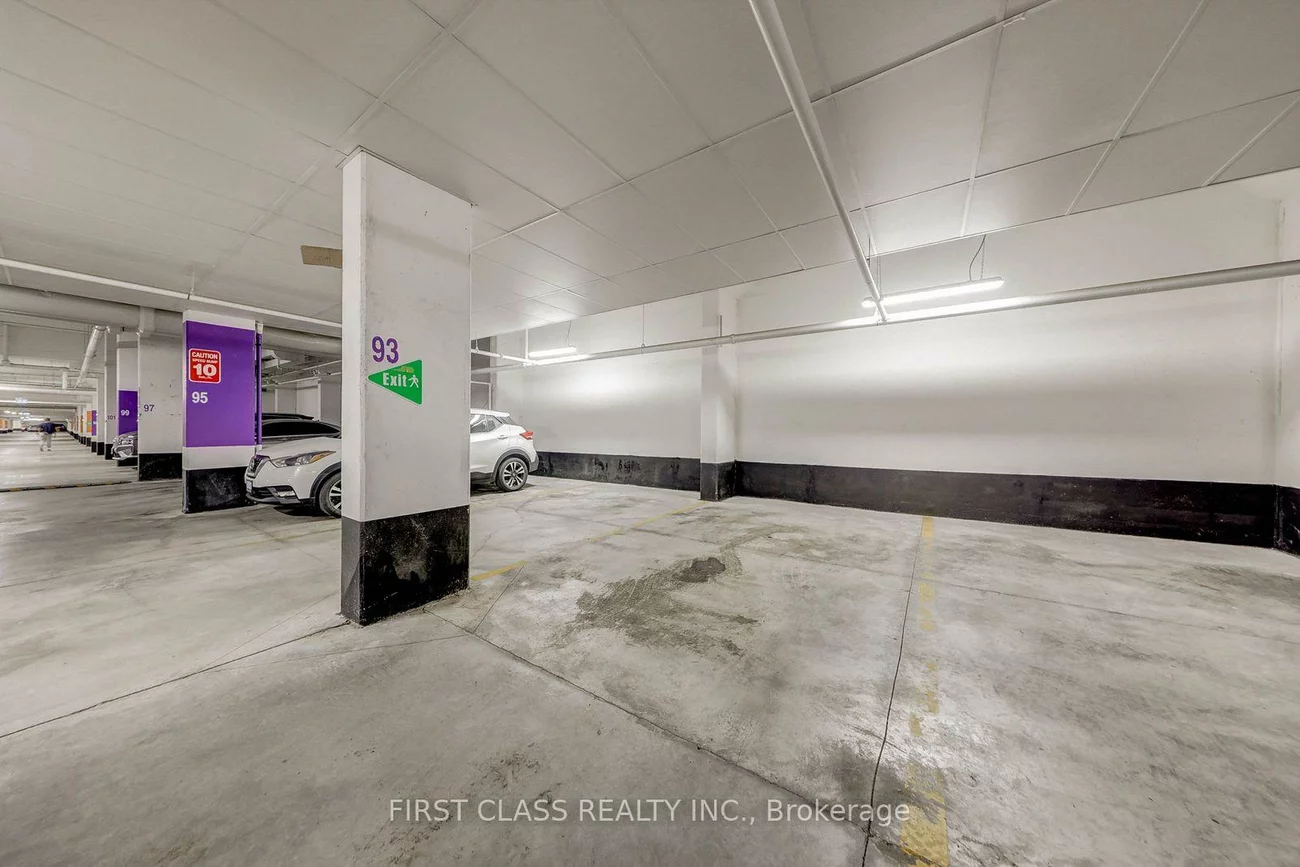 10, Honeycrisp, Vaughan Corporate Centre, Vaughan