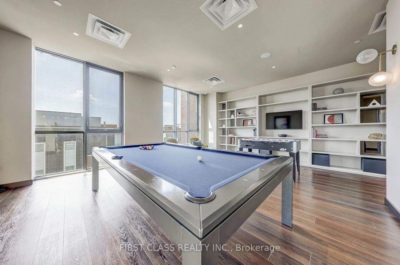 10, Honeycrisp, Vaughan Corporate Centre, Vaughan