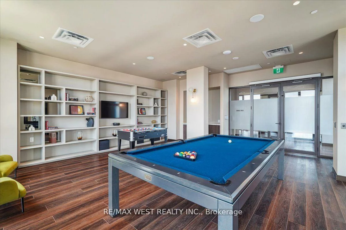 10, Honeycrisp, Vaughan Corporate Centre, Vaughan