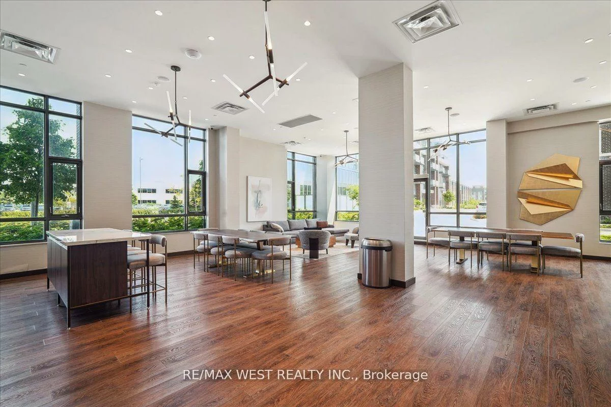 10, Honeycrisp, Vaughan Corporate Centre, Vaughan