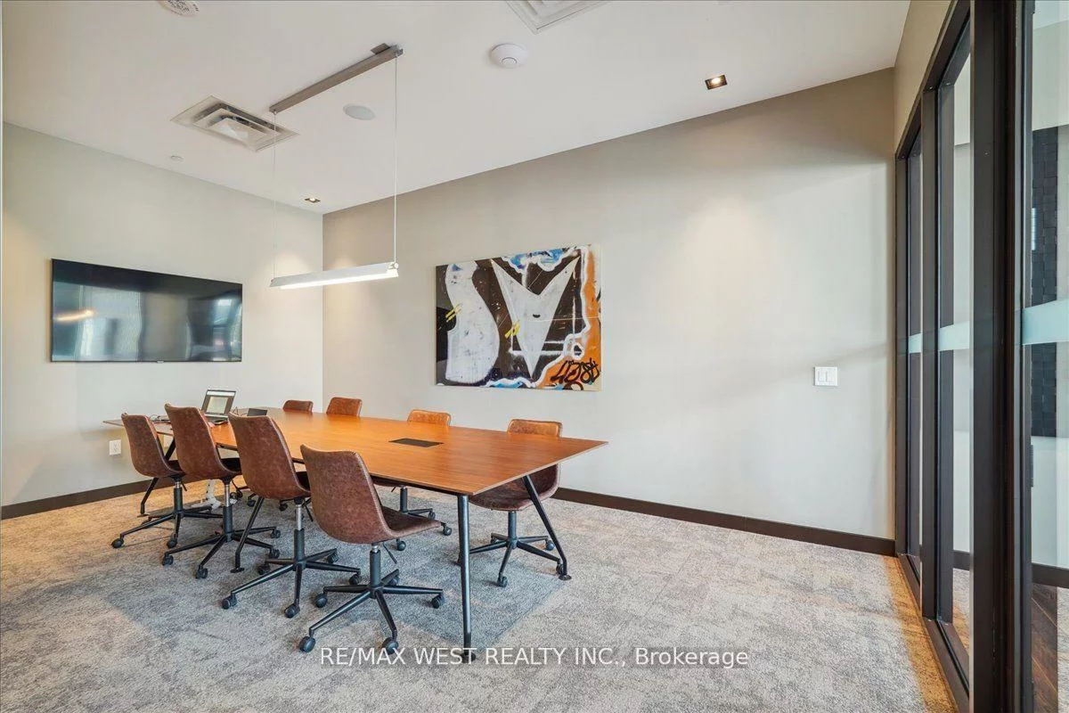 10, Honeycrisp, Vaughan Corporate Centre, Vaughan