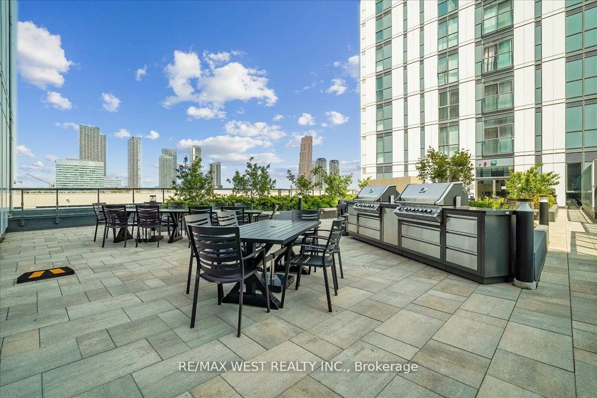 10, Honeycrisp, Vaughan Corporate Centre, Vaughan