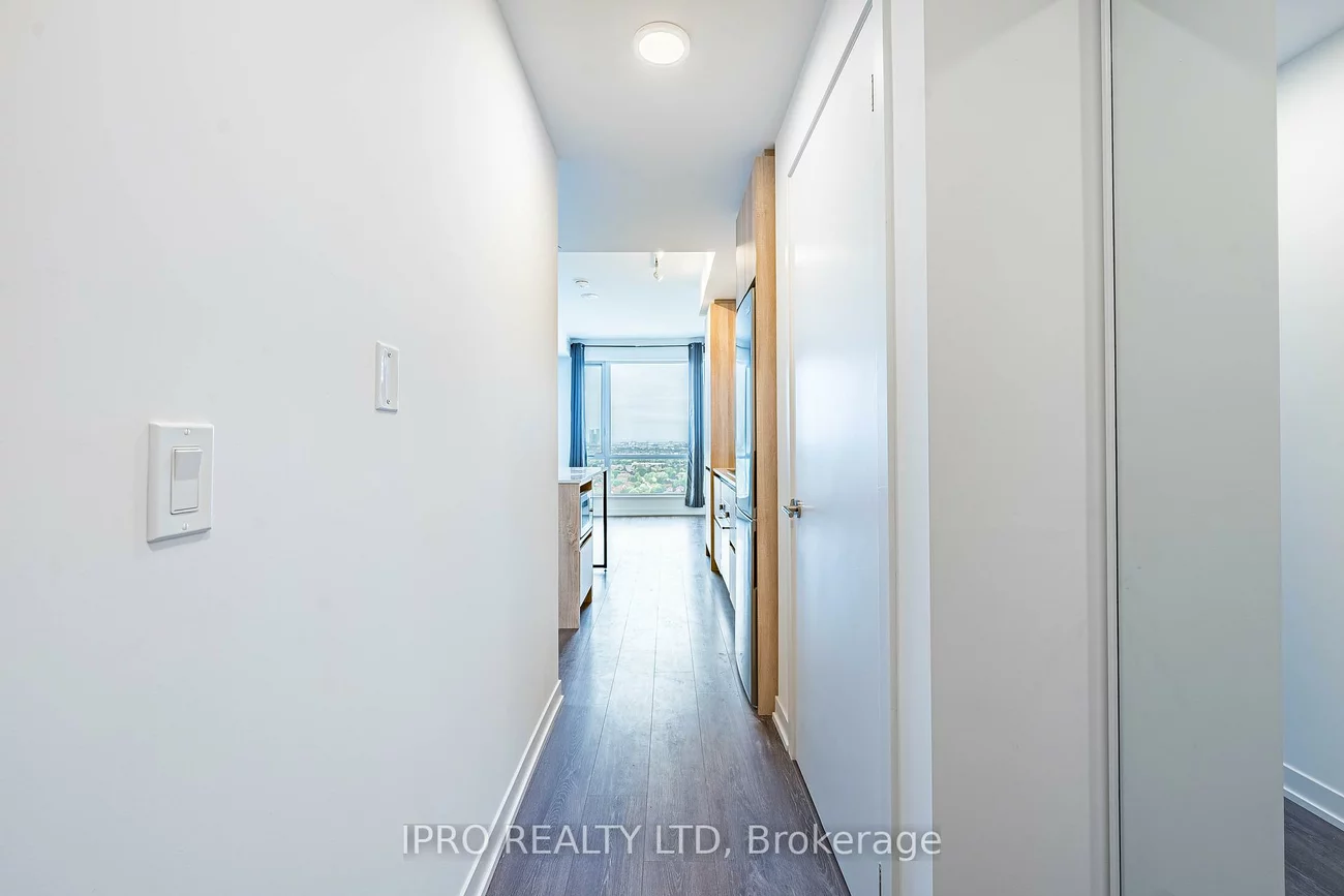7950, Bathurst, Beverley Glen, Vaughan