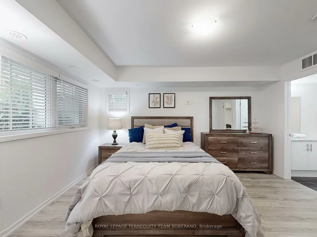 26, Bruce, East Woodbridge, Vaughan