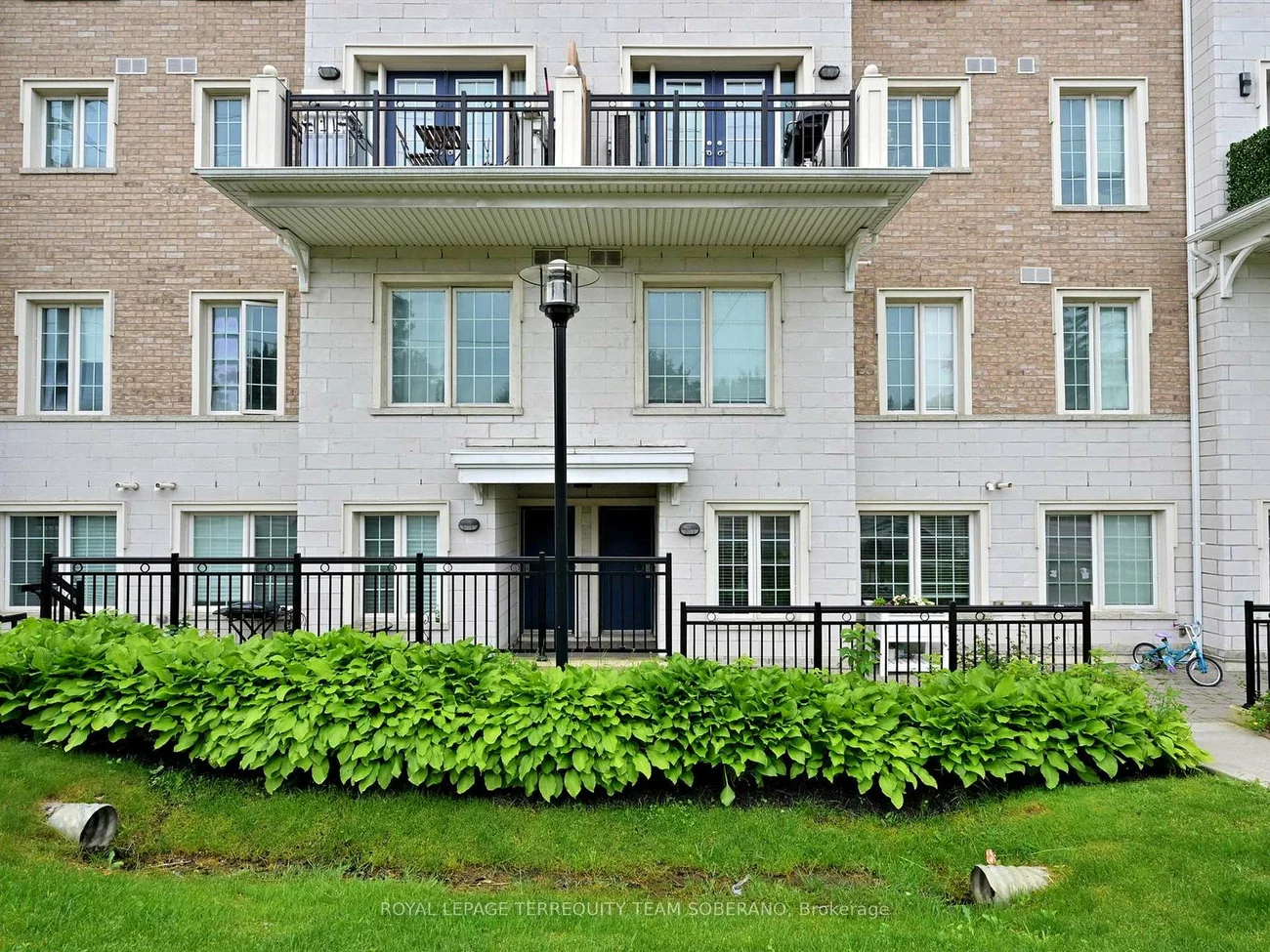 26, Bruce, East Woodbridge, Vaughan