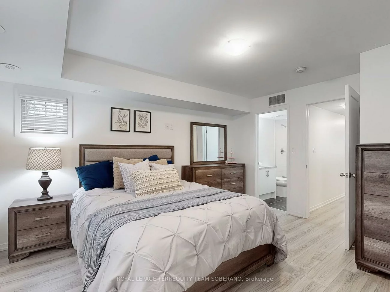 26, Bruce, East Woodbridge, Vaughan