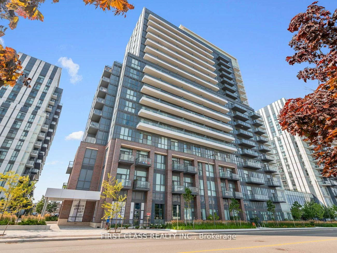 38, Honeycrisp, Vaughan Corporate Centre, Vaughan