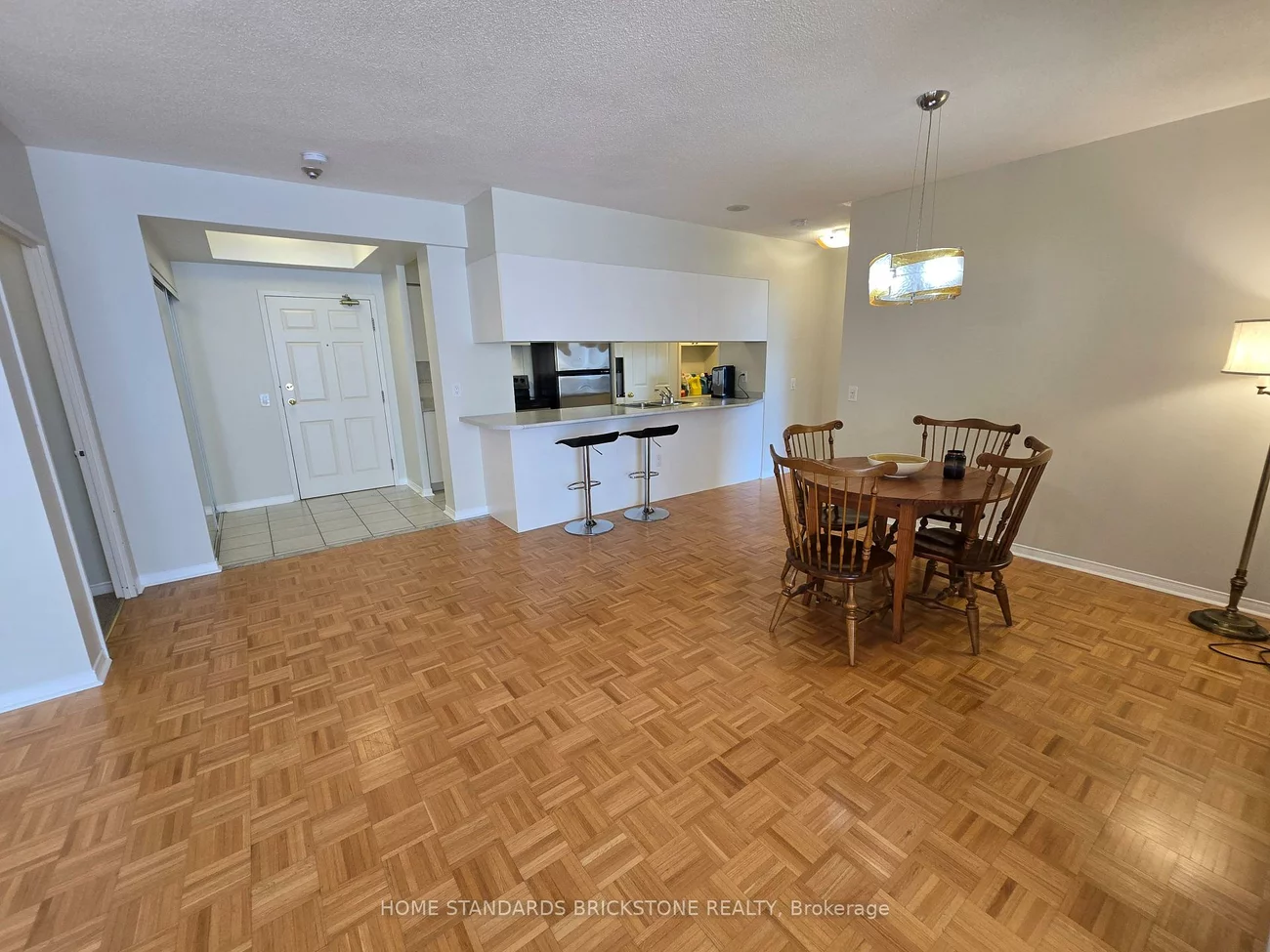 7398, Yonge, Crestwood-Springfarm-Yorkhill, Vaughan