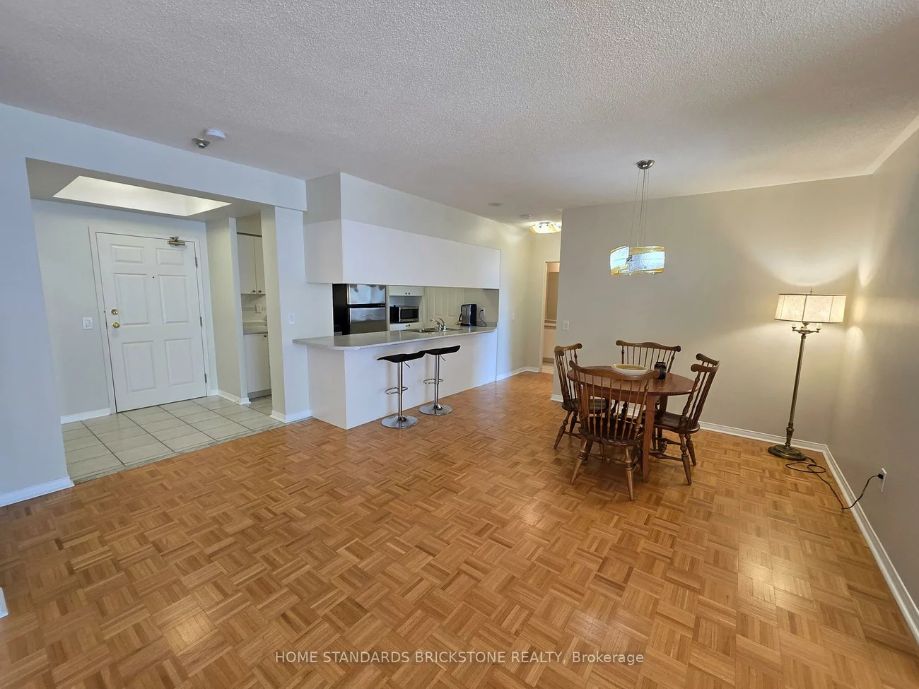7398, Yonge, Crestwood-Springfarm-Yorkhill, Vaughan
