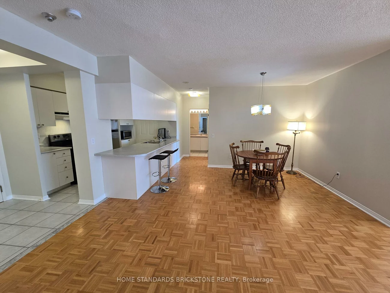 7398, Yonge, Crestwood-Springfarm-Yorkhill, Vaughan