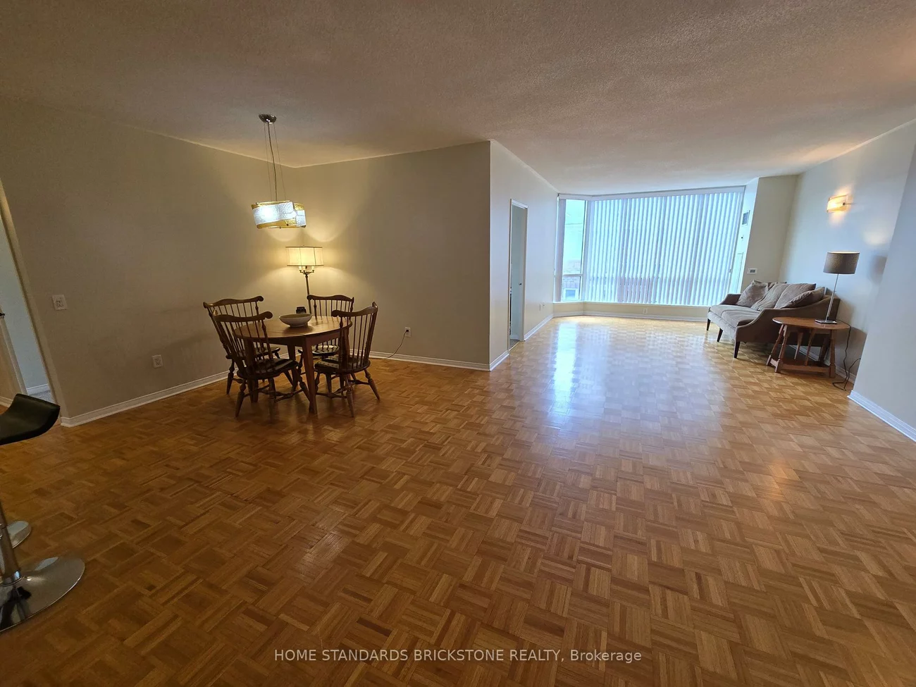 7398, Yonge, Crestwood-Springfarm-Yorkhill, Vaughan