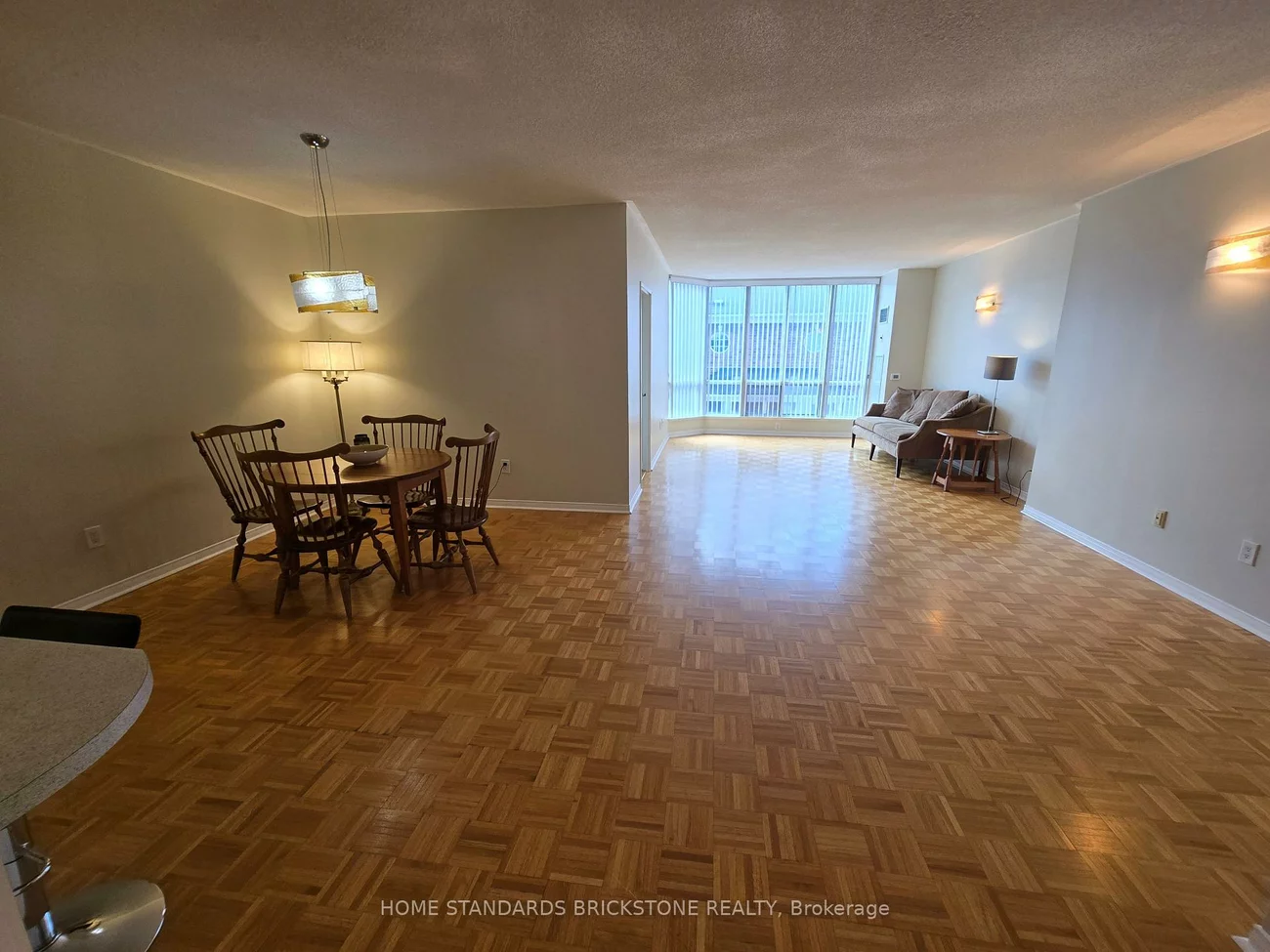 7398, Yonge, Crestwood-Springfarm-Yorkhill, Vaughan