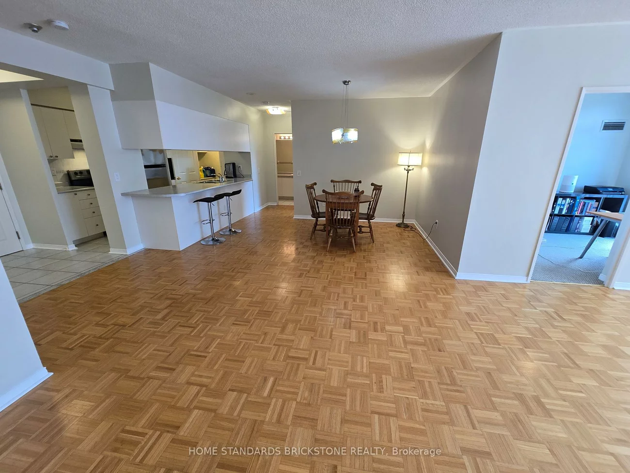 7398, Yonge, Crestwood-Springfarm-Yorkhill, Vaughan