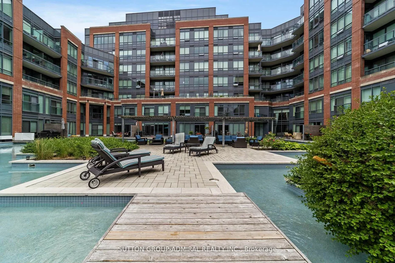 7608, Yonge, Crestwood-Springfarm-Yorkhill, Vaughan