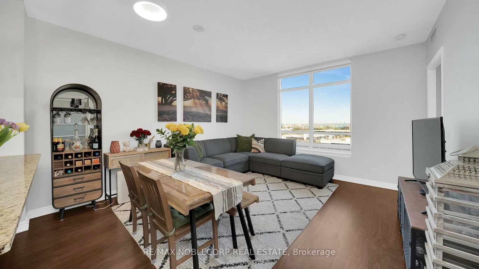 9245, Jane, Maple, Vaughan