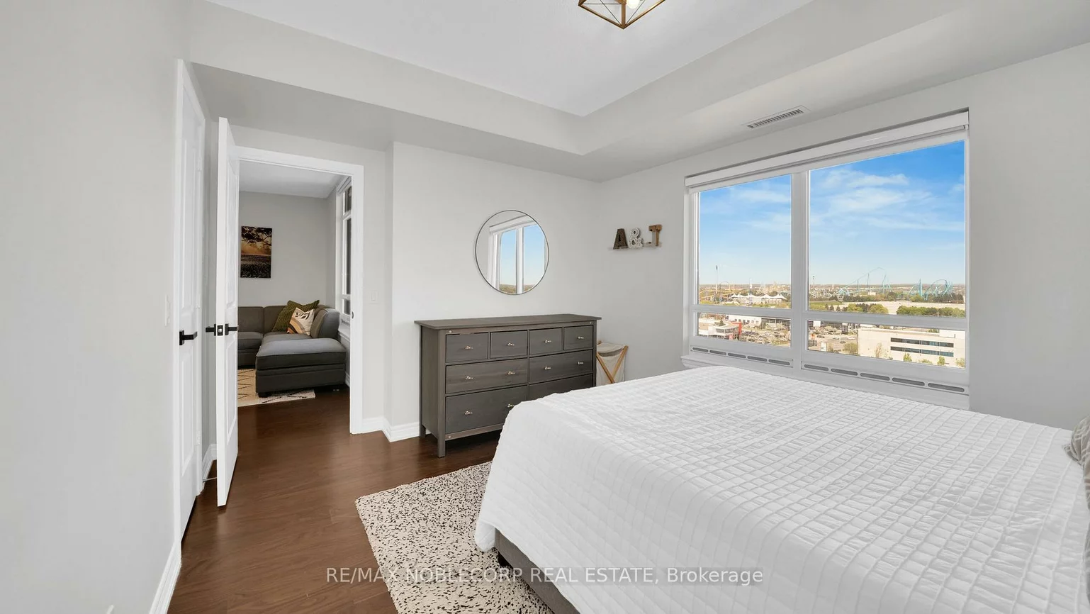 9245, Jane, Maple, Vaughan