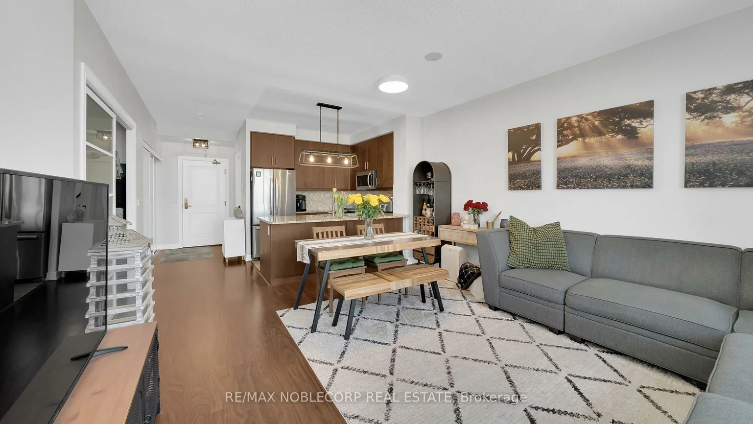 9245, Jane, Maple, Vaughan