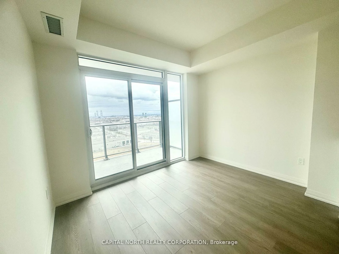 8960, Jane, Vellore Village, Vaughan