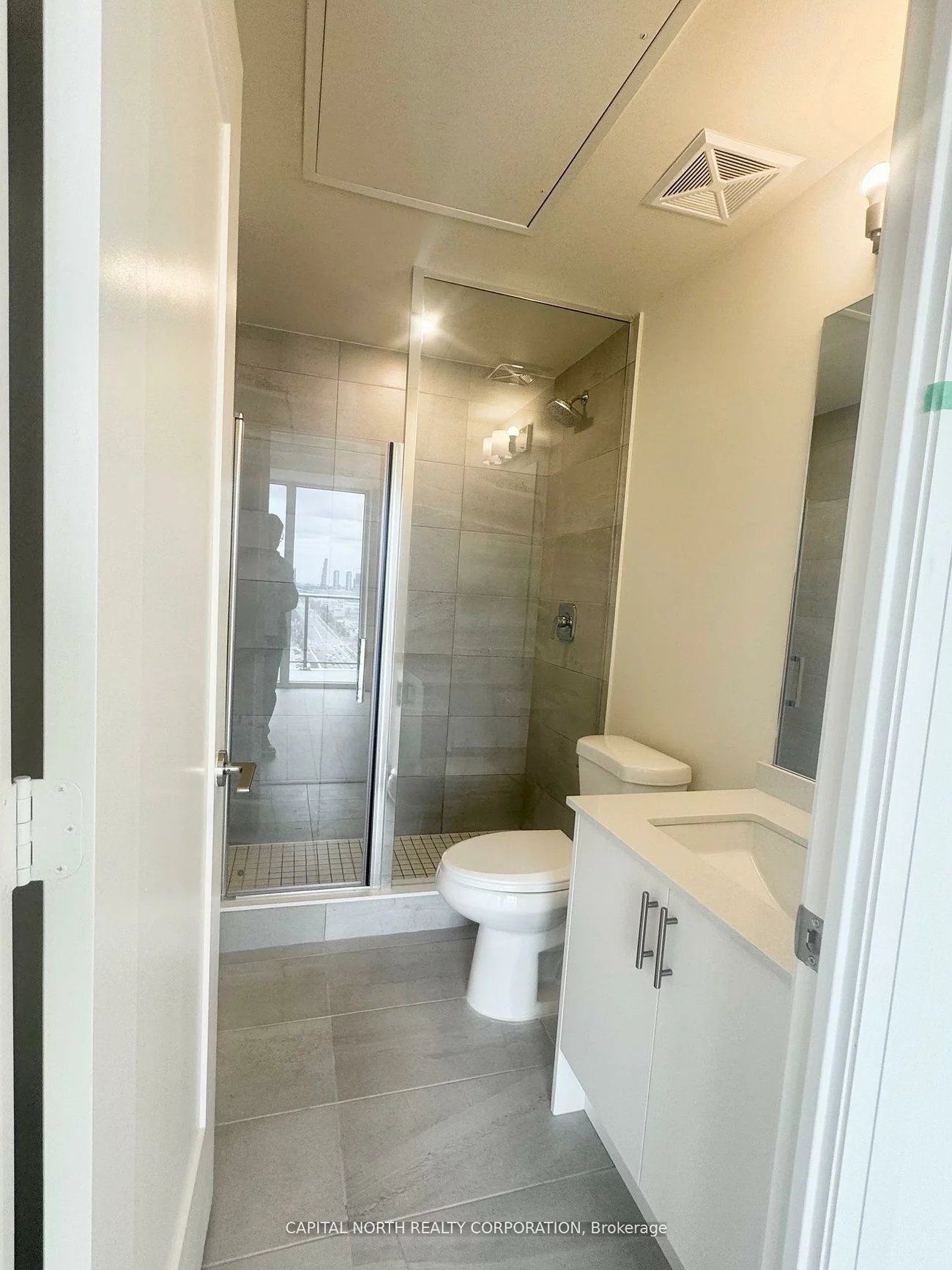 8960, Jane, Vellore Village, Vaughan