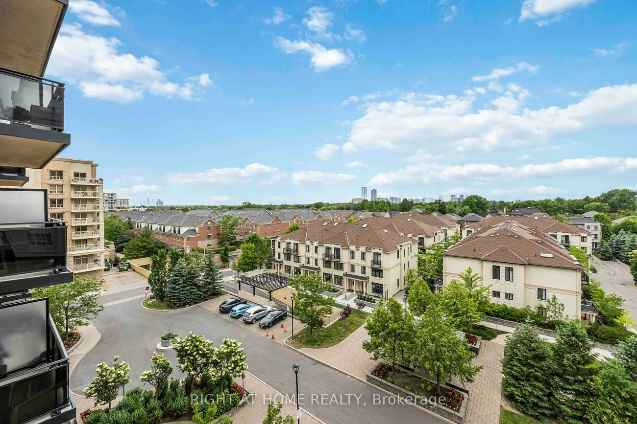 520, Steeles, Crestwood-Springfarm-Yorkhill, Vaughan