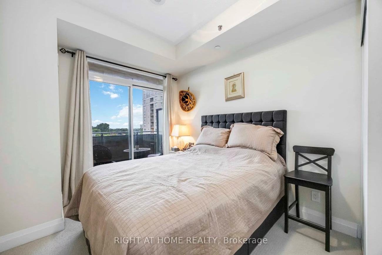 520, Steeles, Crestwood-Springfarm-Yorkhill, Vaughan
