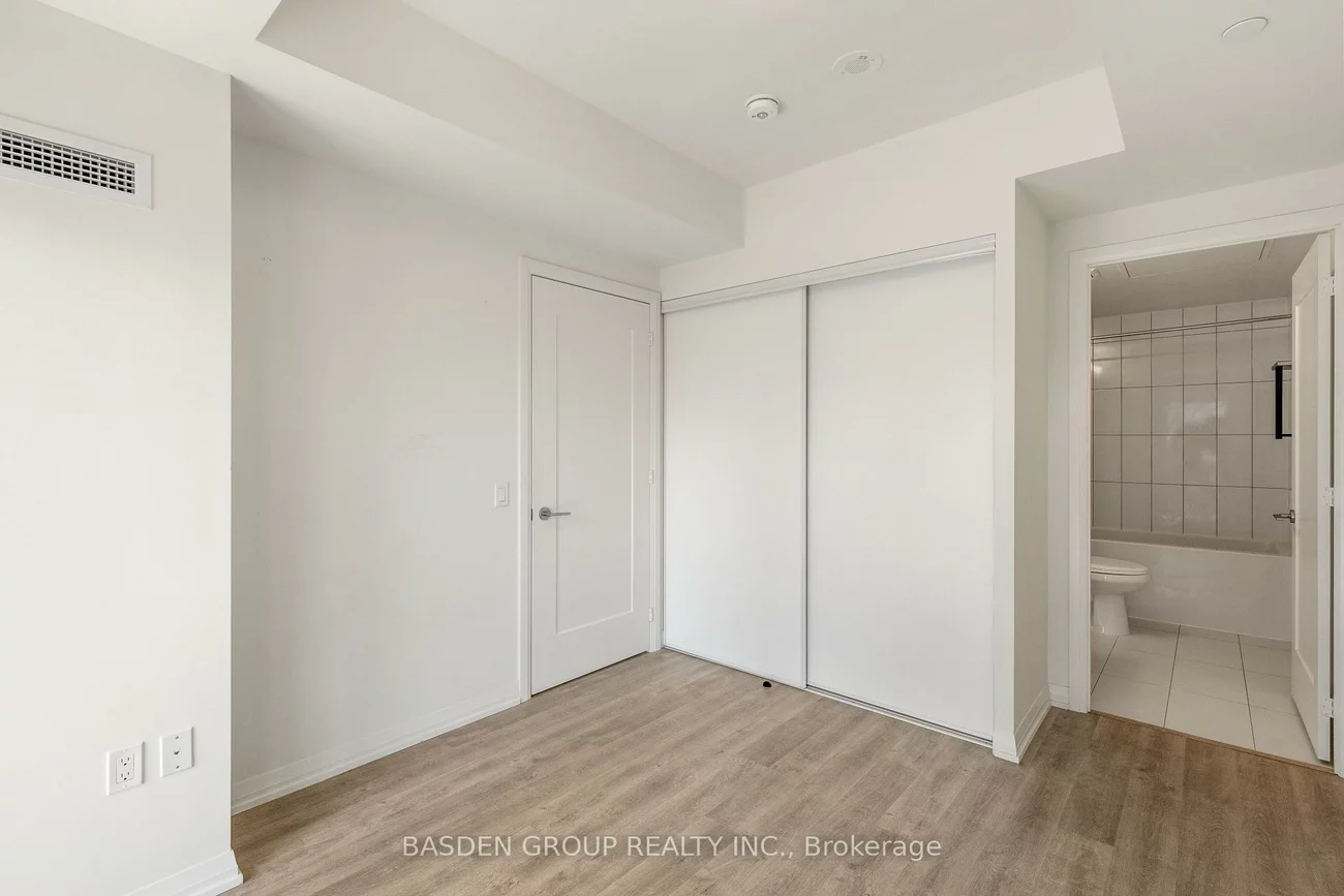 9000, Jane, Vellore Village, Vaughan